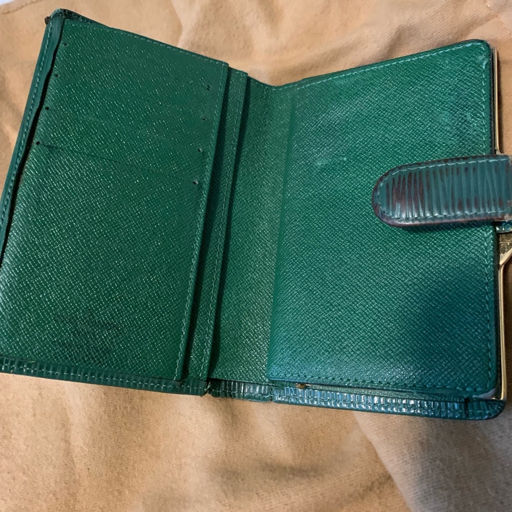 vintage louis wallet. USED.